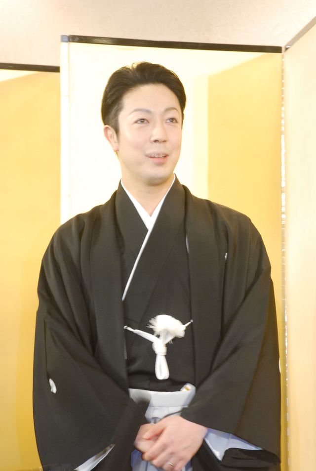 尾上菊之助、披露宴会見フォトギャラリー（2枚目）