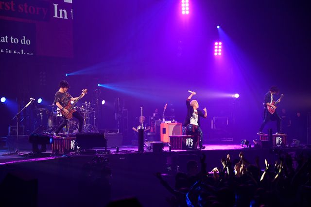 綾野剛がギターを手に！ま、まさか！マンウィズとスペシャルセッション【写真多数】（20枚目）