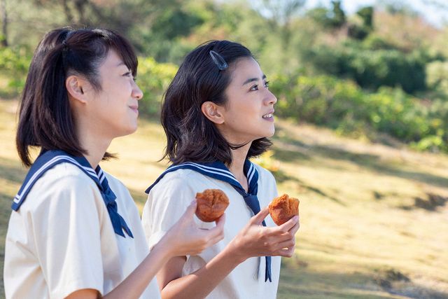 相変わらず活発な暢子「ちむどんどん」第11回の場面写真（4枚目）