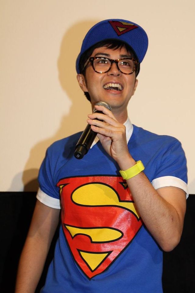 「S」Tシャツでスーパーマンになりきり！フォトギャラリー（2枚目）