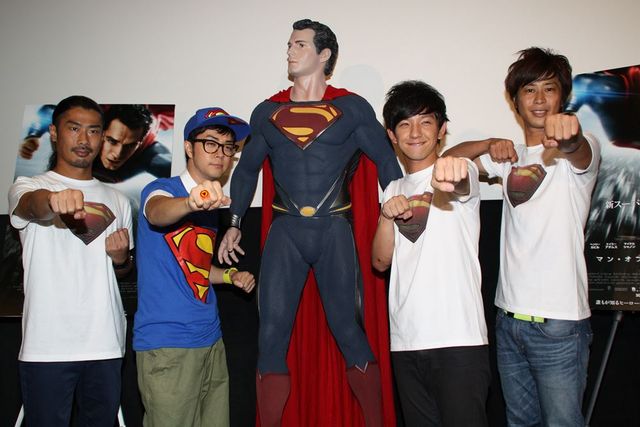 「S」Tシャツでスーパーマンになりきり！フォトギャラリー（8枚目）