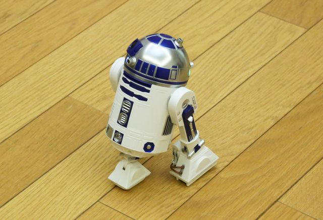 スター・ウォーズ』R2-D2＆新ドロイドをスマホで操作！BB-8も 