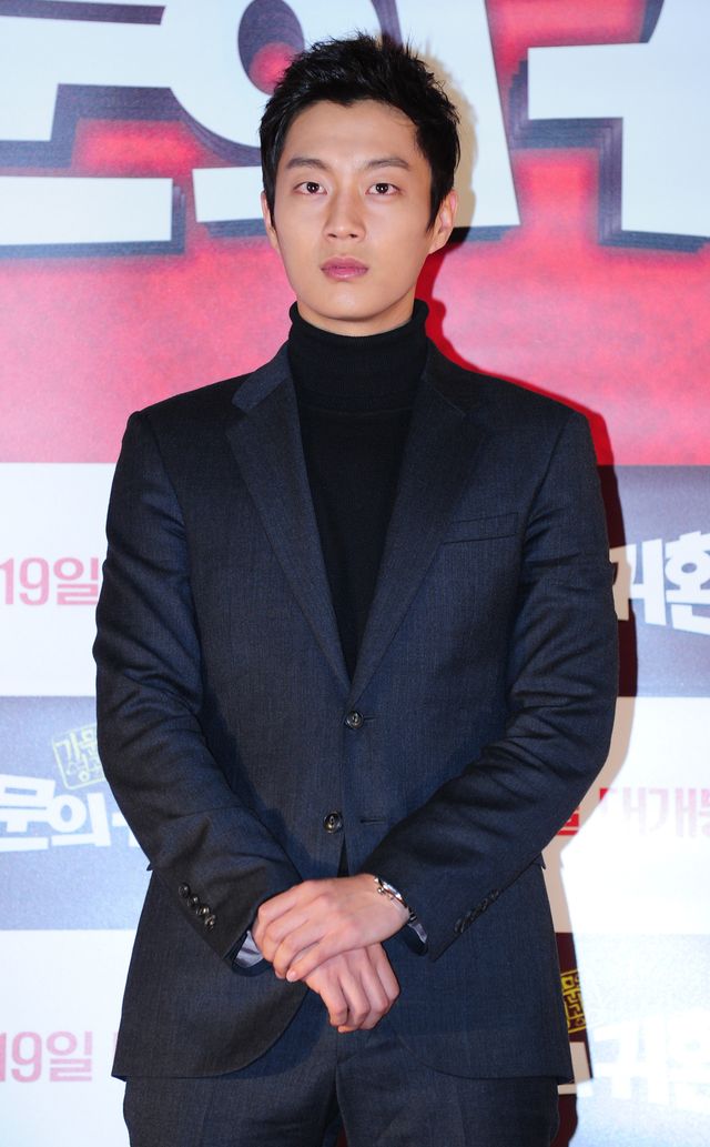 BEASTドゥジュン、A Pinkソン・ナウン、『家門の帰還』で初スクリーンに挑戦!<韓国JPICTURES>:フォトギャラリー