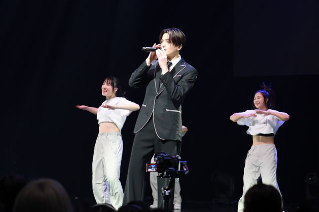 八木勇征の台北ファンミにEXILE AKIRAがサプライズで登場！：フォトギャラリー