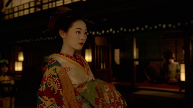 誰袖（福原遥）の美しすぎる花魁道中「べらぼう」第18回場面写真（2枚目）