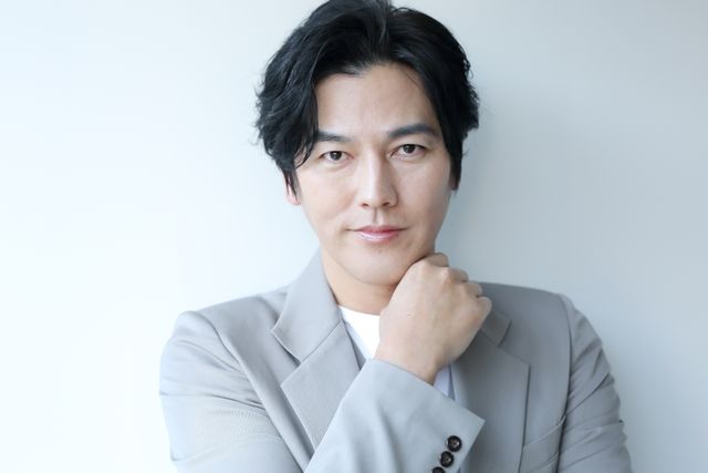 「仮面ライダーアギト」要潤、氷川誠と共に歩いた25年！映画『アギト－超能力戦争－』撮り下ろしカット（2枚目）