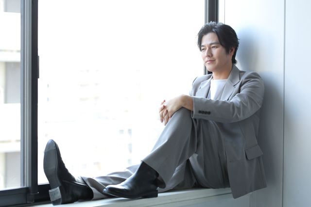 「仮面ライダーアギト」要潤、氷川誠と共に歩いた25年！映画『アギト－超能力戦争－』撮り下ろしカット（6枚目）