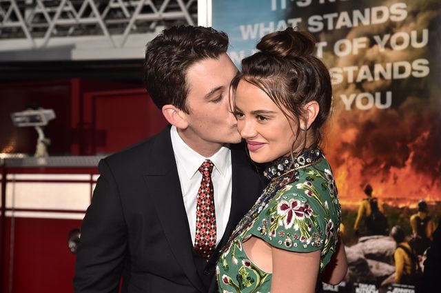 キス連発！マイルズ・テラー＆妻ケリー・スペリーのアツアツぶり（2枚目）