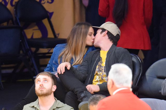 キス連発！マイルズ・テラー＆妻ケリー・スペリーのアツアツぶり（7枚目）