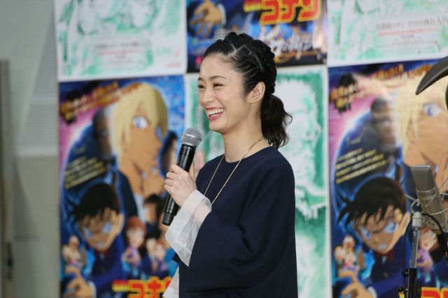 コナン君、上戸彩＆博多大吉が息ぴったりの決めポーズ！『名探偵コナン　ゼロの執行人（しっこうにん）』公開アフレコイベント（3枚目）