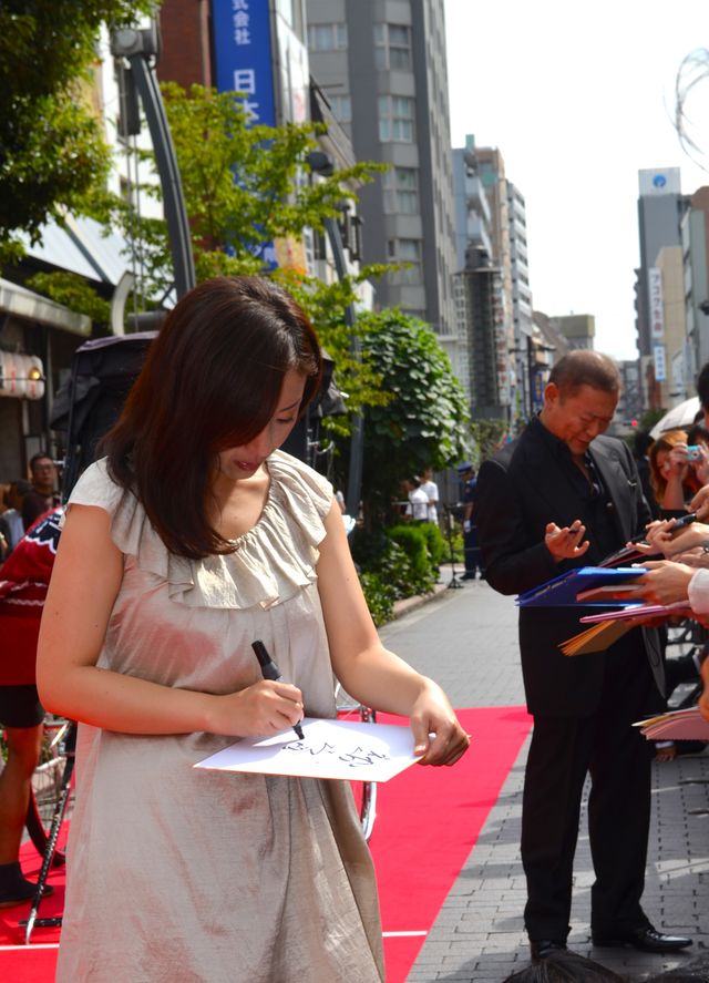 人力車で登場！フォトギャラリー（3枚目）