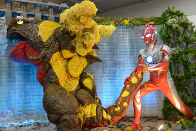 ウルトラマンオメガvs水棲毒獣ドグリドが早くもジオラマ化!