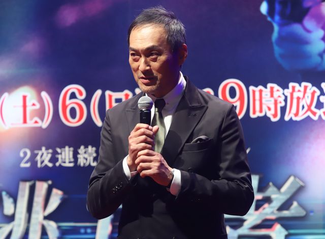 渡辺謙＆豊川悦司で名作「逃亡者」をリメイク！制作発表記者会見（2枚目）