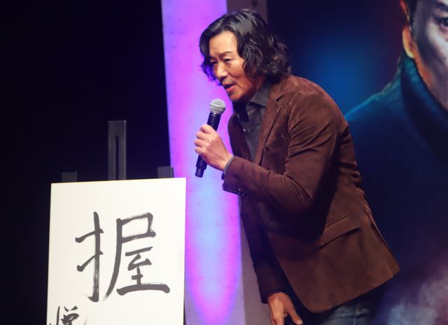 渡辺謙＆豊川悦司で名作「逃亡者」をリメイク！制作発表記者会見（5枚目）