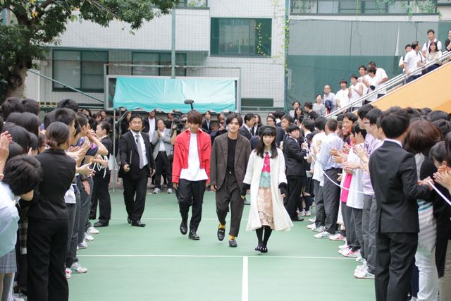 森川葵＆北村匠海＆佐藤寛太、文化祭にサプライズ登場！（2枚目）