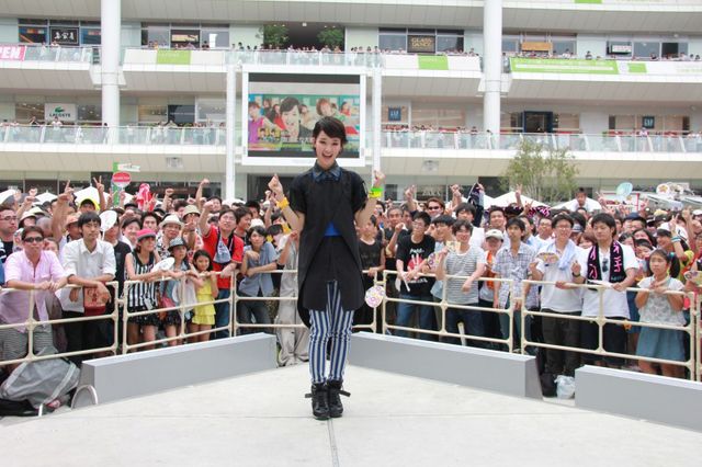 剛力スマイルさく裂！凱旋イベントフォトギャラリー（15枚目）