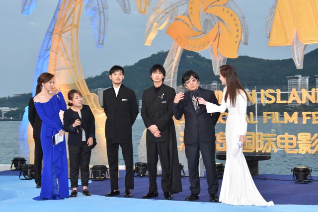 綾野剛×松田龍平×大友啓史監督、熱狂のレッドカーペットへ【第2回海南島国際映画祭】（7枚目）