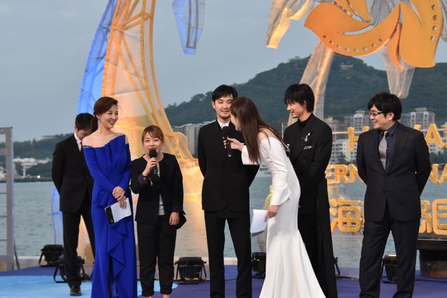 綾野剛×松田龍平×大友啓史監督、熱狂のレッドカーペットへ【第2回海南島国際映画祭】（20枚目）