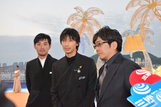 綾野剛×松田龍平×大友啓史監督、熱狂のレッドカーペットへ【第2回海南島国際映画祭】（21枚目）