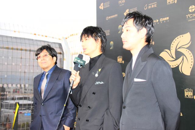 綾野剛×松田龍平×大友啓史監督、熱狂のレッドカーペットへ【第2回海南島国際映画祭】（29枚目）