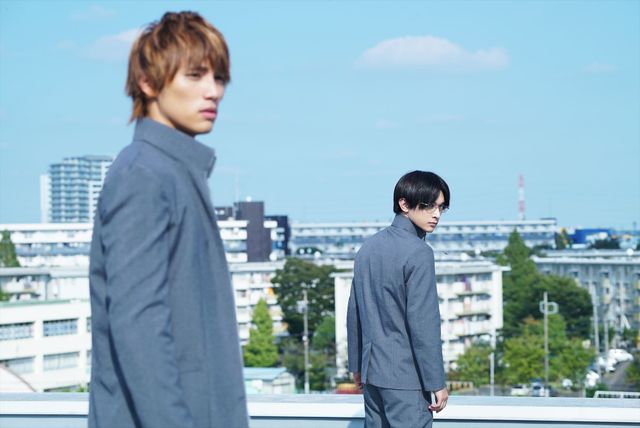 【3枚】福士蒼汰＆吉沢亮、イケメン2ショット公開！映画『BLEACH』場面写真：フォトギャラリー