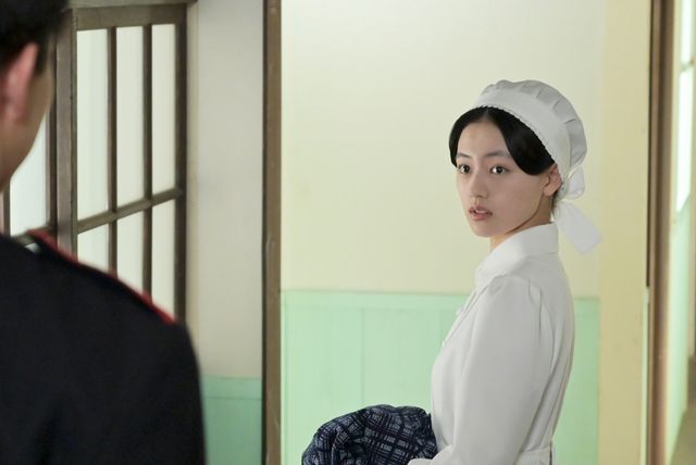 【画像10枚】朝ドラ「風、薫る」直美（上坂樹里）は小川（甲斐翔真）に呼び止められて…第65回場面写真：フォトギャラリー