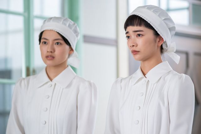 【画像10枚】朝ドラ「風、薫る」直美（上坂樹里）は小川（甲斐翔真）に呼び止められて…第65回場面写真（8枚目）