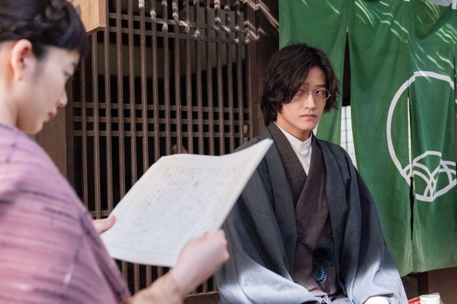 【画像10枚】朝ドラ「風、薫る」直美（上坂樹里）は小川（甲斐翔真）に呼び止められて…第65回場面写真（9枚目）