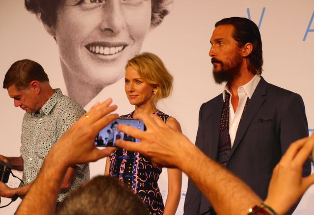 マシュー・マコノヒーがサイン攻め！『The Sea of Trees』カンヌ公式会見フォトギャラリー（4枚目）