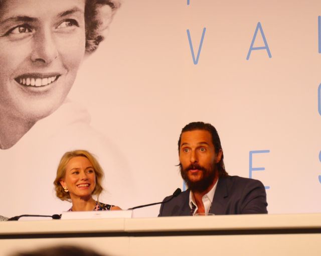 マシュー・マコノヒーがサイン攻め！『The Sea of Trees』カンヌ公式会見フォトギャラリー（11枚目）