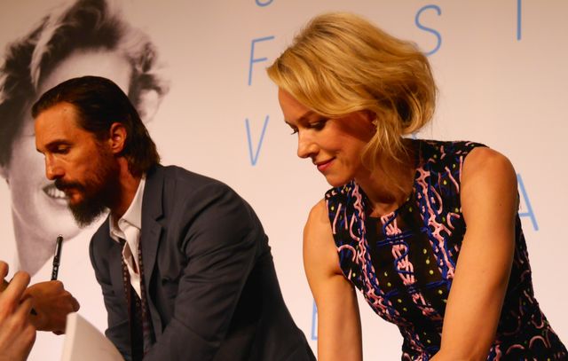 マシュー・マコノヒーがサイン攻め！『The Sea of Trees』カンヌ公式会見フォトギャラリー（15枚目）