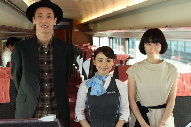 大島優子が車内アナウンスを披露！映画『ロマンス』イベント 写真ギャラリー（16枚目）