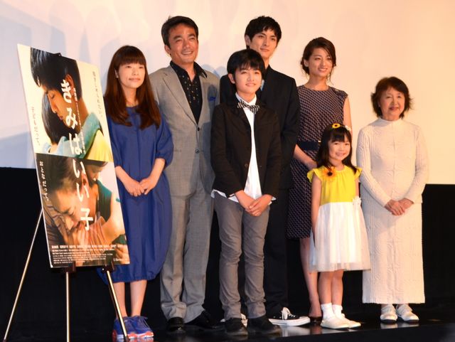 高良健吾、尾野真千子が登場 『きみはいい子』初日フォトギャラリー（11枚目）