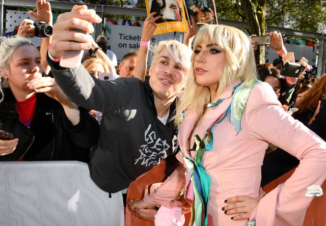 レディー・ガガ、足元どうなってるの!? プレミア＆会見（10枚目）