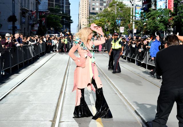 レディー・ガガ、足元どうなってるの!? プレミア＆会見（12枚目）