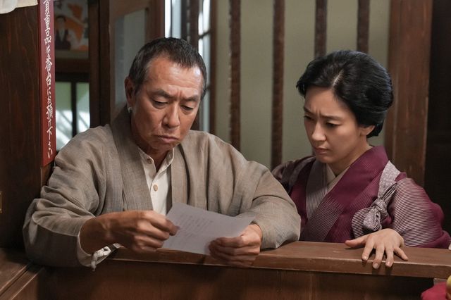 戸惑いを隠せず…「ブギウギ」第19回の場面写真：フォトギャラリー