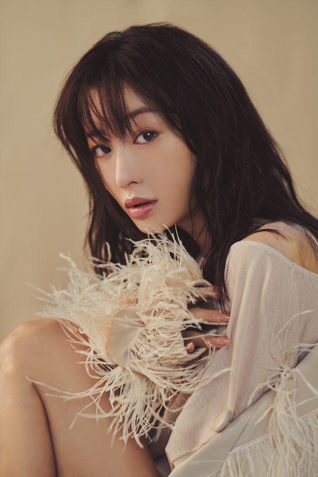 松本まりか、大人の魅力…!「WOWOWオリジナルドラマ 向こうの果て」OFFICIAL BOOK:フォトギャラリー