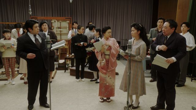 千代は“千代子お母ちゃん”として人気に…「おちょやん」第108回：フォトギャラリー