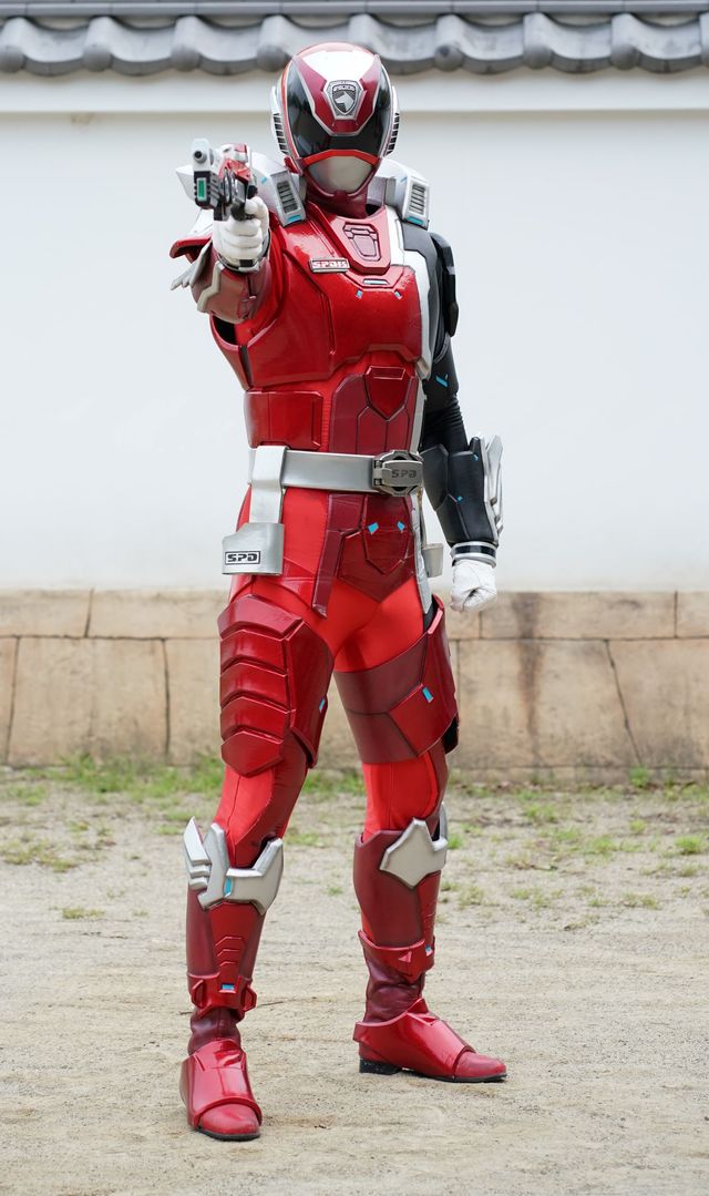 『デカレンジャー20th』福沢博文アクション監督、デカレッドのスーツアクター続投!新場面写真:フォトギャラリー