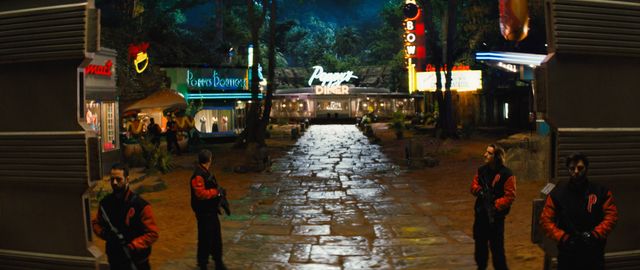 タロンがスーツ姿で密林へ!?『キングスマン：ゴールデン・サークル』本ポスター＆場面写真（6枚目）