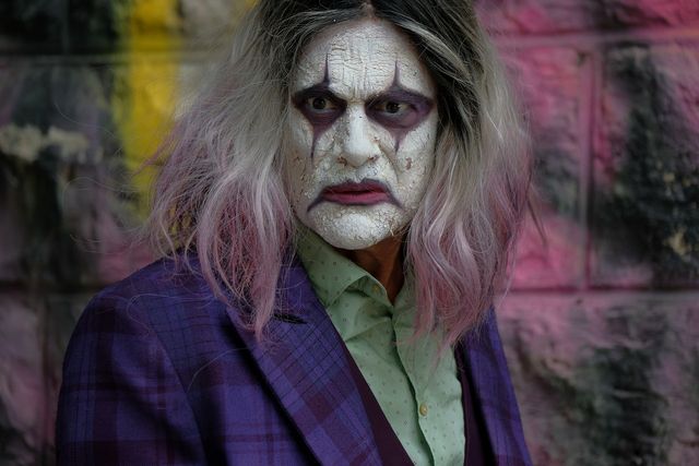 宿敵はジョーカー…ではなくピエロ！『バッドマン　史上最低のスーパーヒーロー』場面写真：フォトギャラリー