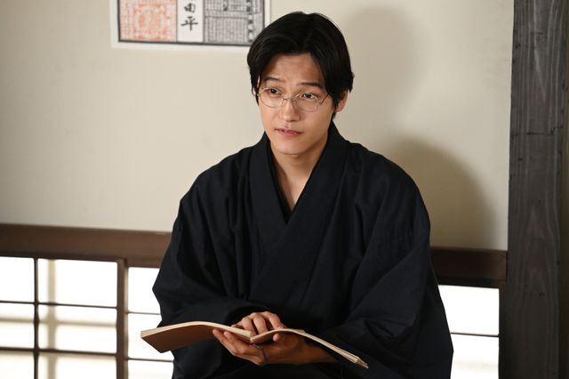 【画像14枚】朝ドラ「風、薫る」りん（見上愛）のもとに亀吉（三浦貴大）が…第119回場面写真（4枚目）
