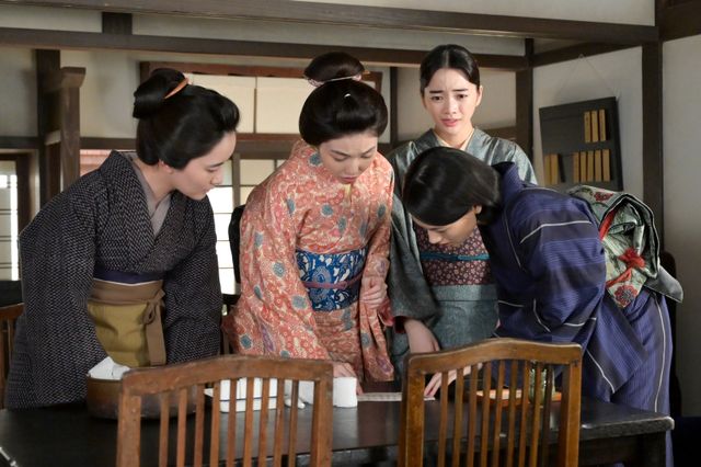 【画像14枚】朝ドラ「風、薫る」りん（見上愛）のもとに亀吉（三浦貴大）が…第119回場面写真（7枚目）