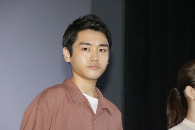 中条あやみの美スマイル！『正しいバスの見分けかた』『なれない二人』初日舞台あいさつ（7枚目）