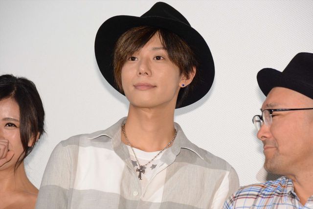 元AKB48・冨手麻妙、ハプニングバーを初体験！　画像ギャラリー（14枚目）