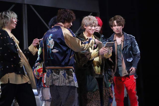 7人の円陣！舞台「7ORDER」初日会見＆ゲネプロ（2枚目）