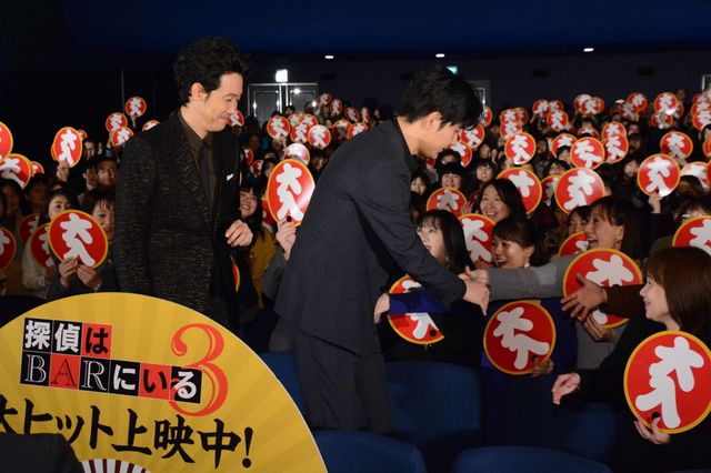 大泉洋＆松田龍平が登場！『探偵はBARにいる3』大ヒット舞台あいさつ（16枚目）