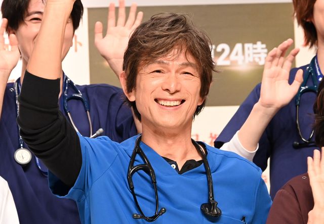 江口洋介＆松嶋菜々子登壇！「救命病棟24時」制作発表会見の様子（2枚目）