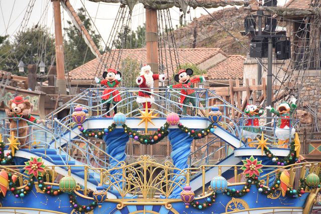 「ディズニー・クリスマス」パーク内の様子（17枚目）