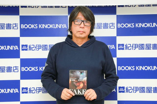佐村河内守氏を扱った『FAKE』DVDはディレクターズカット版！　追加シーンは盲目の少女の訪問など　画像ギャラリー（8枚目）